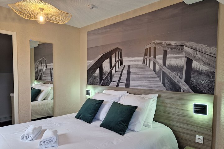 Room 5 of 43