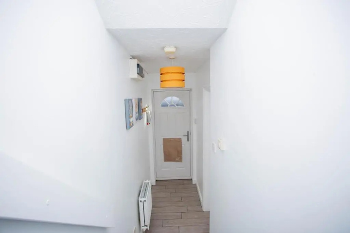 Room 11 of 14