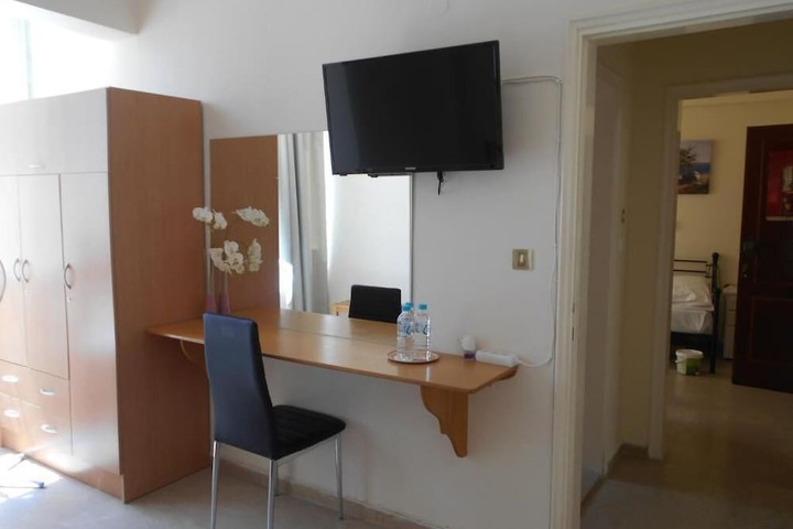 Room 8 of 55