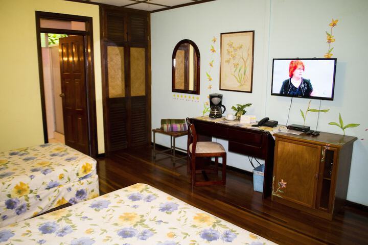 Room 6 of 56