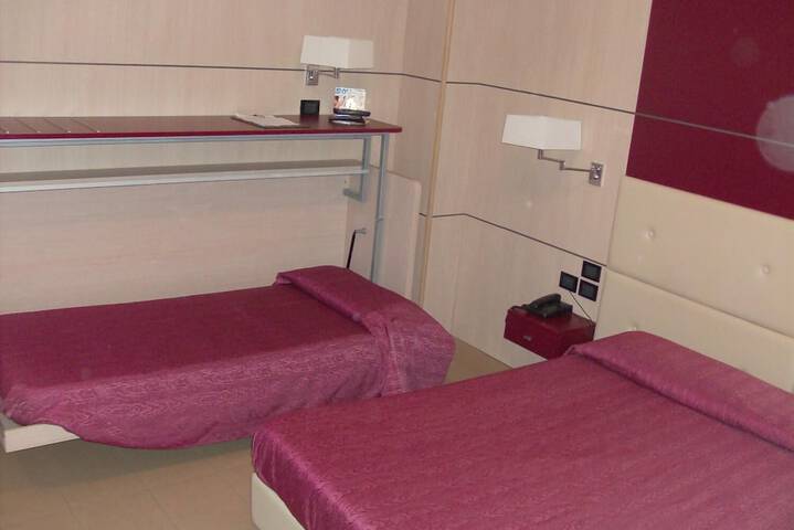 Room 21 of 41