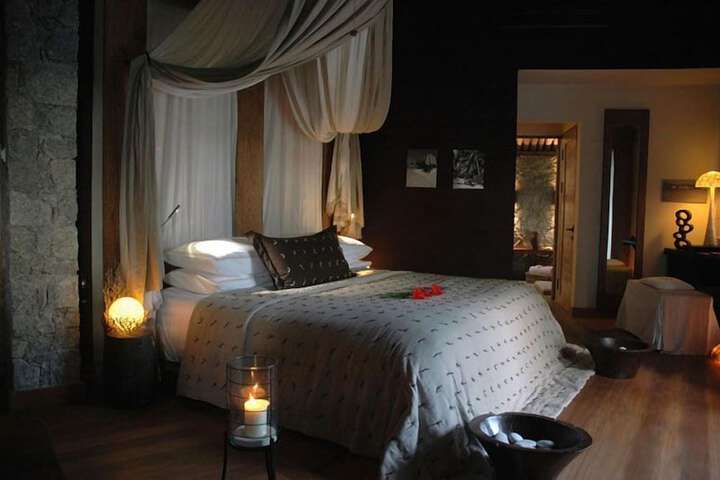 Room 25 of 120