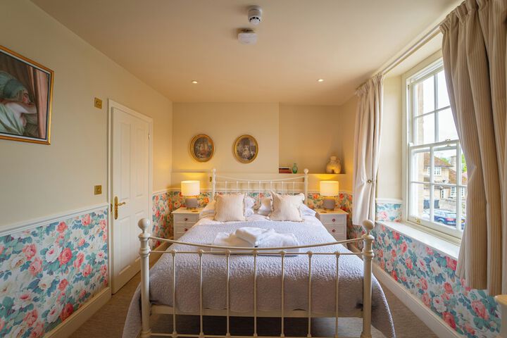 Room 44 of 116