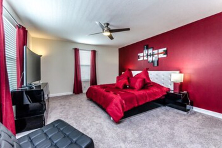 Room 14 of 37