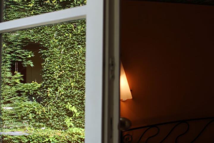 Room 21 of 93