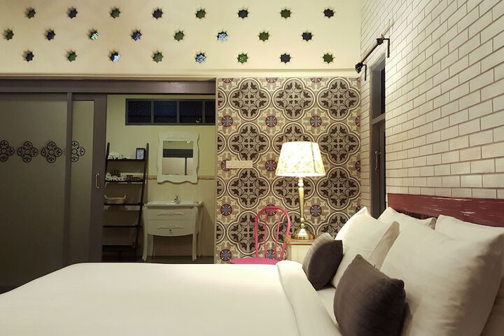 Room 23 of 148