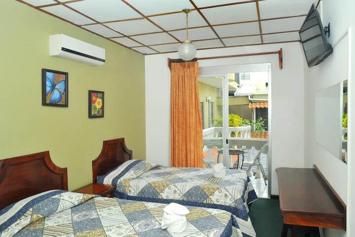 Room 7 of 49