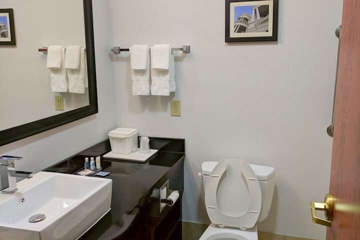 Clean Restrooms