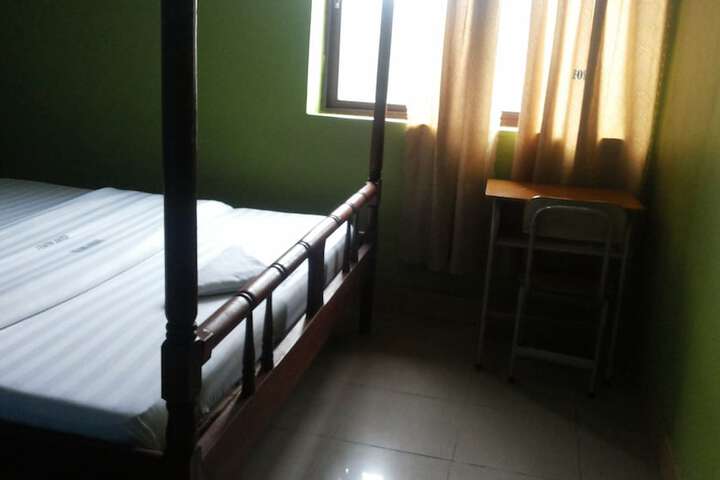 Room 13 of 52