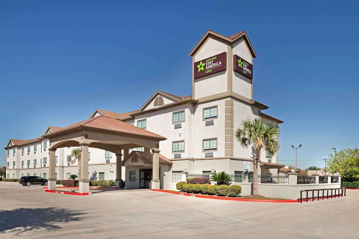 Exterior of Suburban Extended Stay