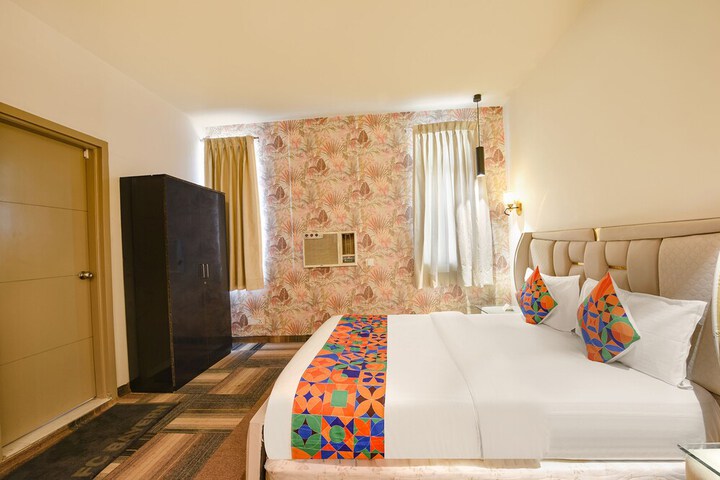 Room 19 of 27