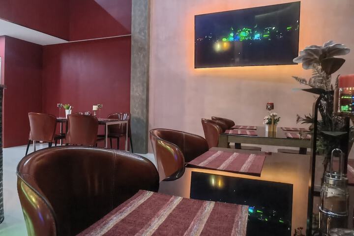 Dining 69 of 73