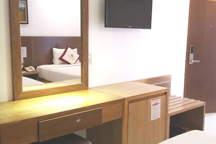 Room 30 of 64