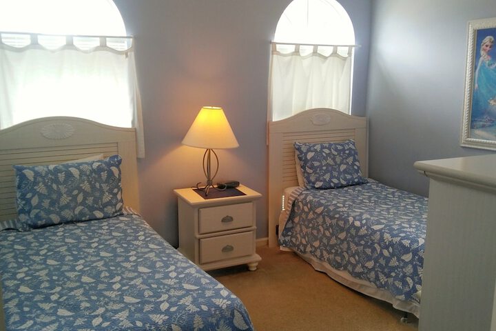 Room 2 of 24