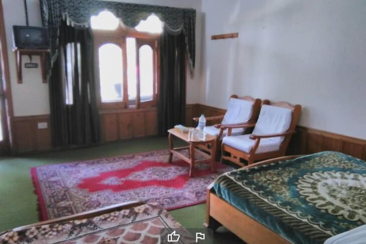 Room 20 of 27