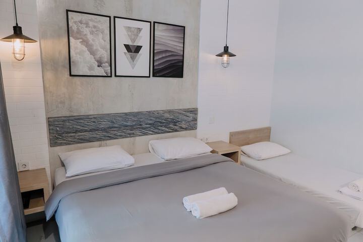 Room 48 of 152