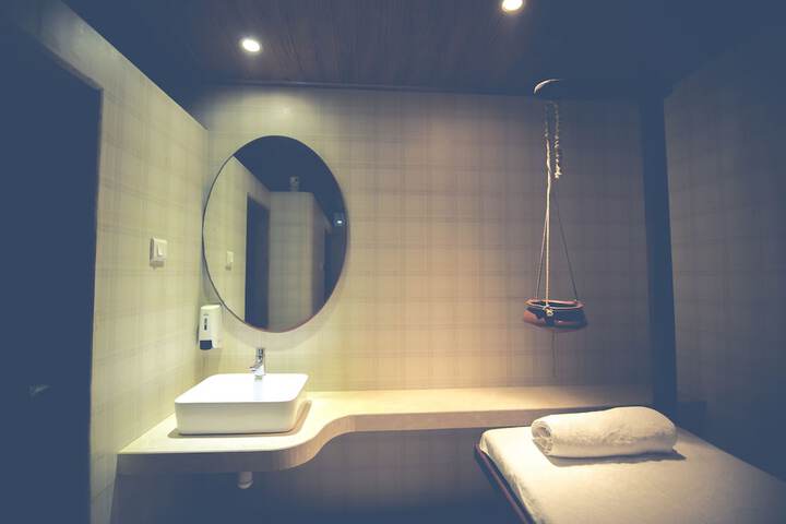 Spa 43 of 61