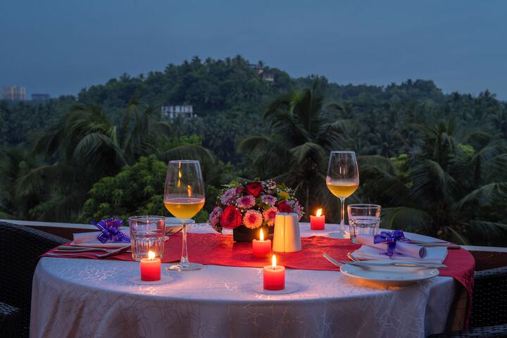 Dining 65 of 87