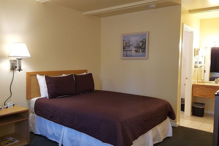 Room 9 of 52