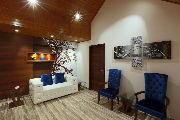 Room 28 of 80