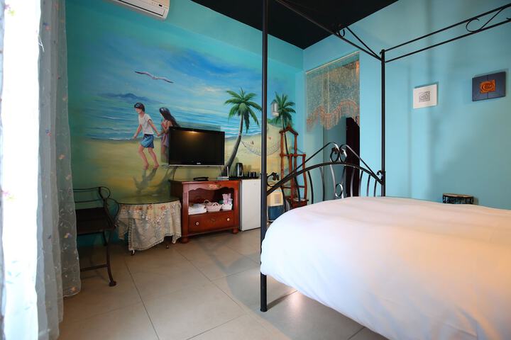 Room 12 of 120