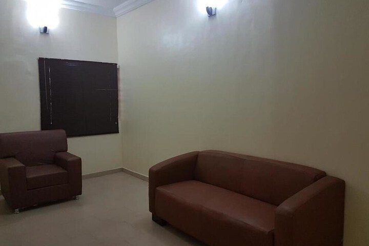 Room 6 of 22