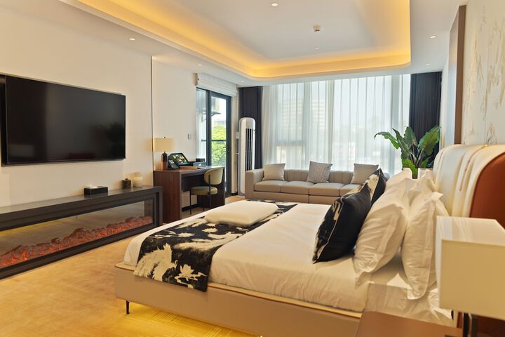 Room 36 of 148