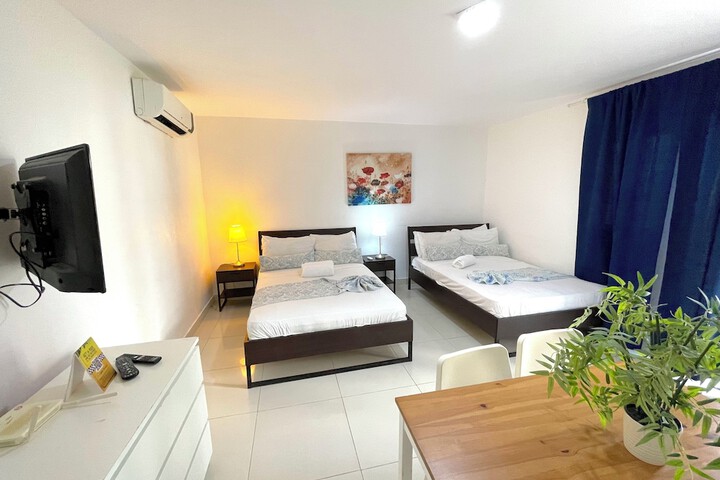 Room 13 of 50