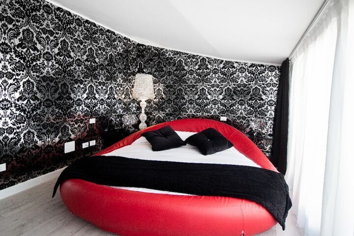 Room 29 of 53
