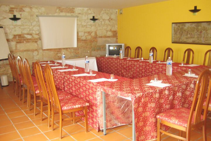 Business Center 2 of 11
