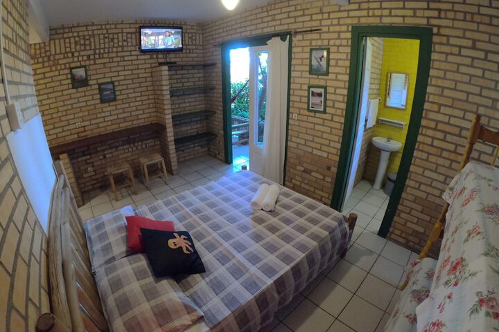 Room 25 of 104