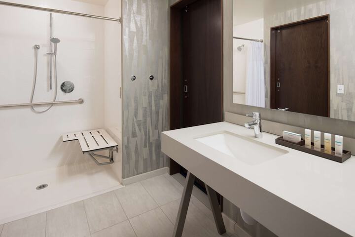 Bathroom shower