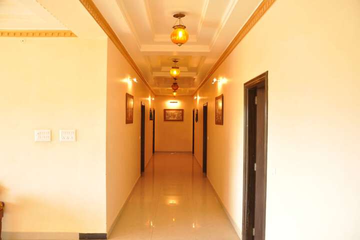 Hotel 2 of 51