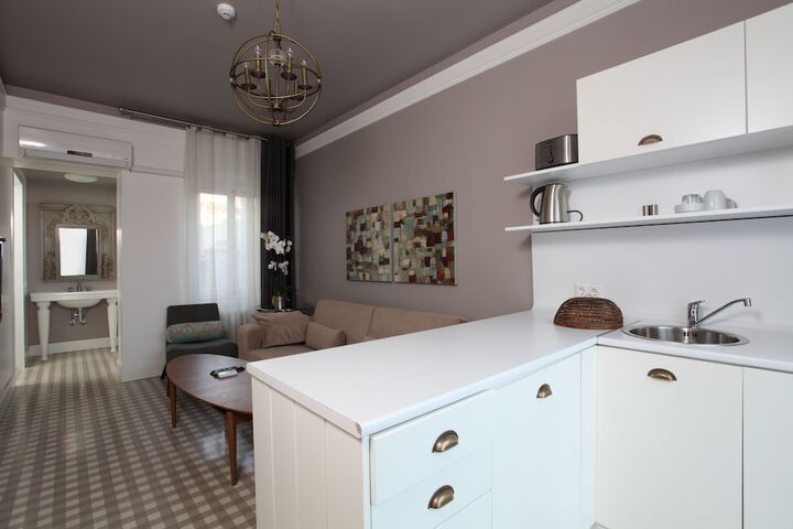 Room 7 of 58