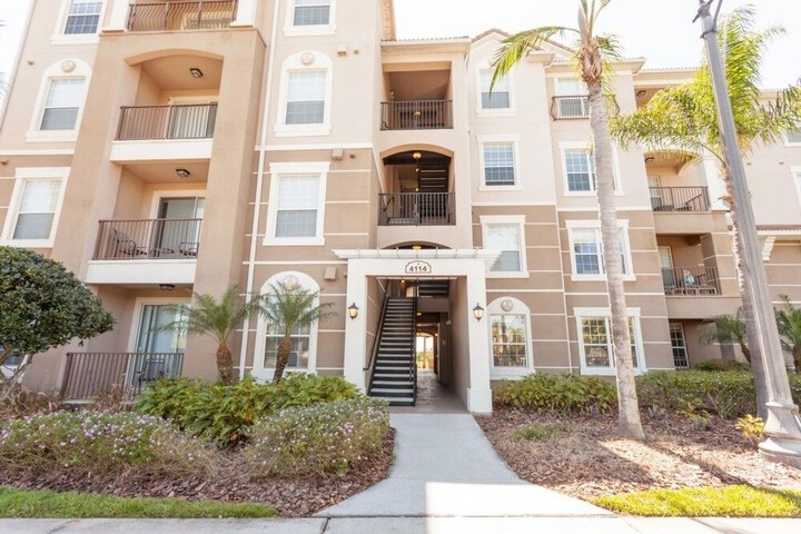 Breakview Dr 3002 Deluxe Apartment in Orlando, FL