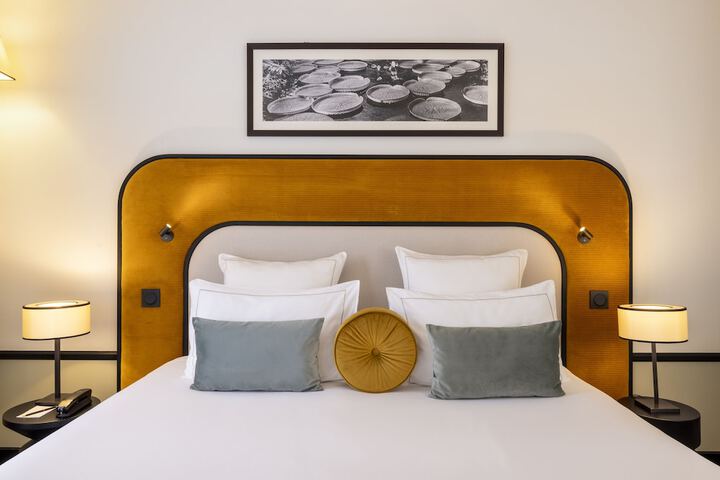 Room 32 of 86