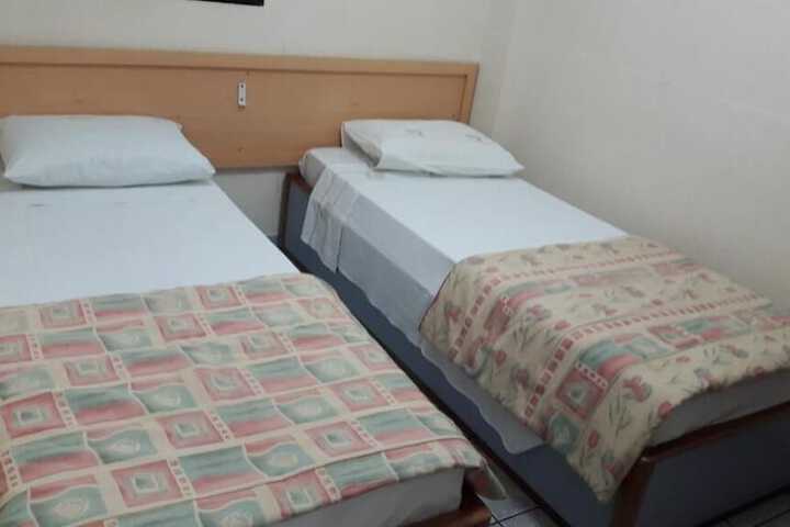 Room 15 of 38