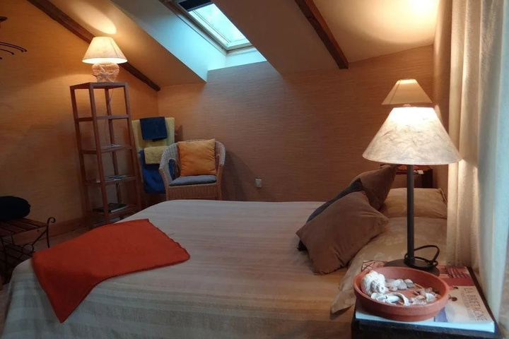 Room 2 of 24