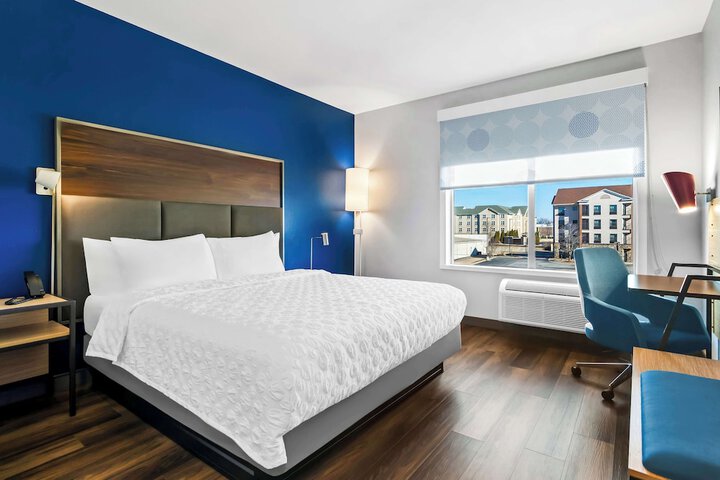 1 King Bed with Walk in Shower (12 of 12)