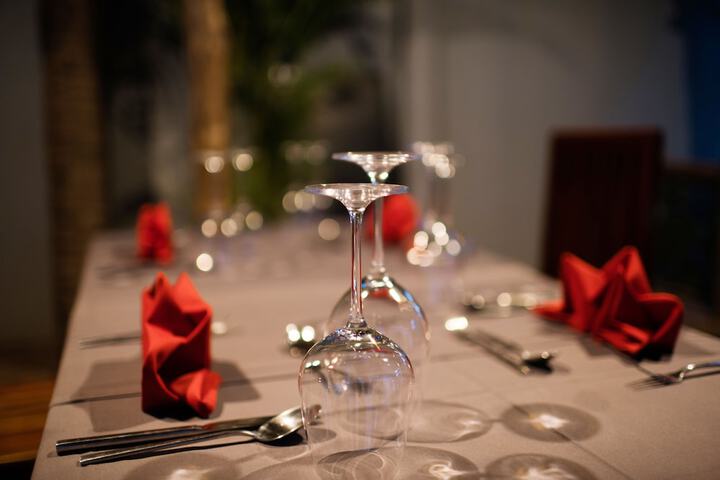 Dining 60 of 84