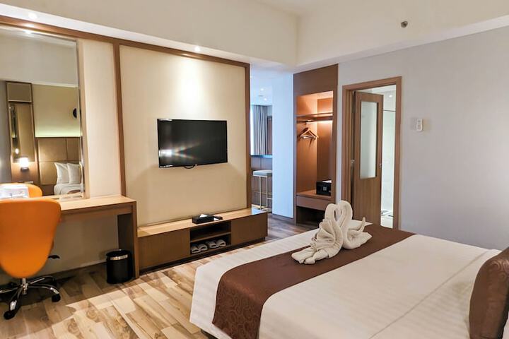 Room 55 of 64