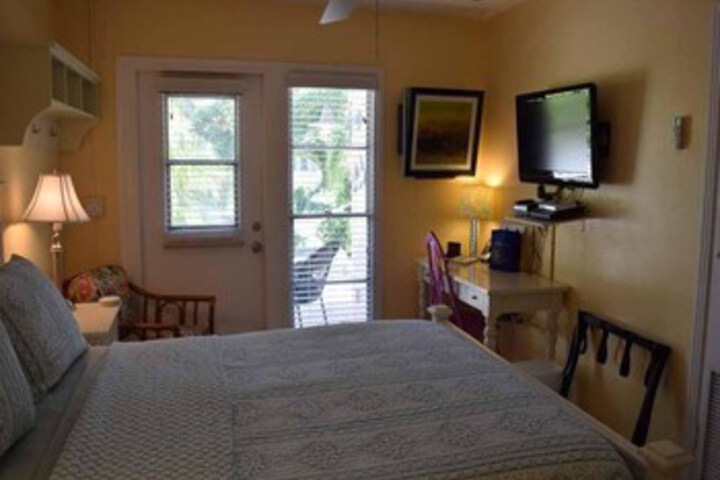 Room 22 of 32