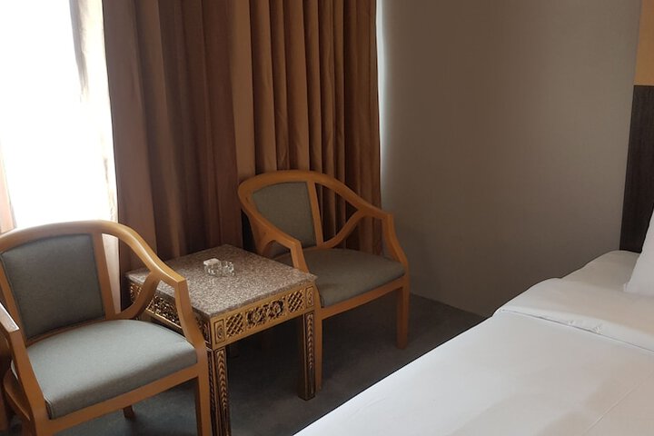 Room 15 of 34
