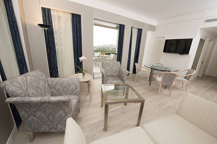 Room 15 of 117