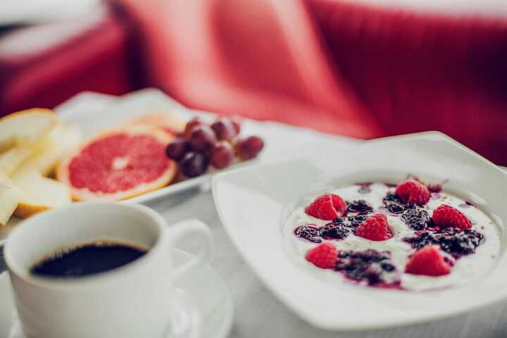 Breakfast/Coffee Service 65 of 98