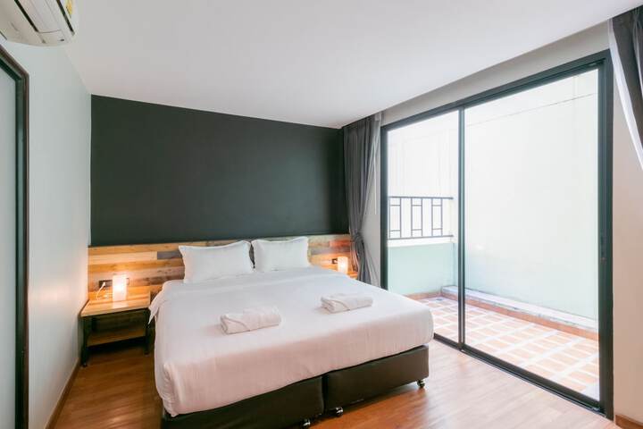 Room 28 of 60