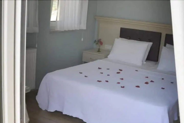 guest_rooms