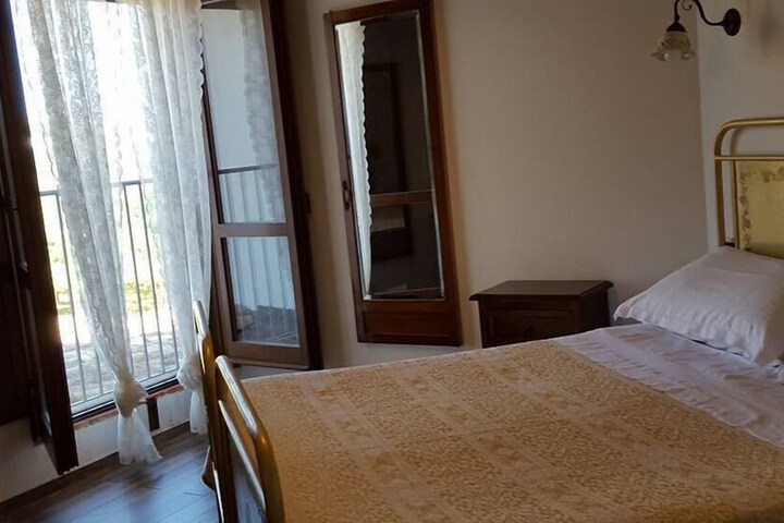 Room 18 of 31