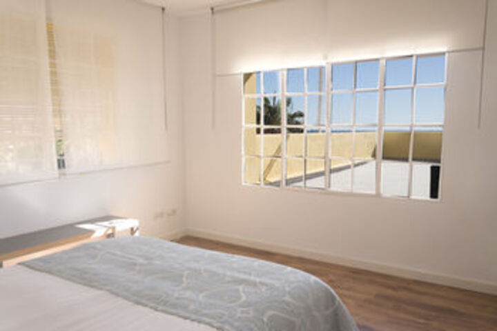 Room 50 of 211