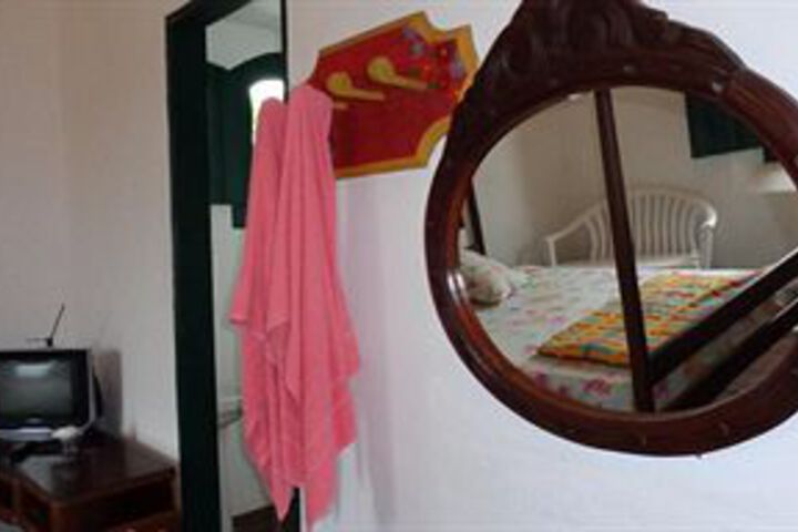Room 17 of 19
